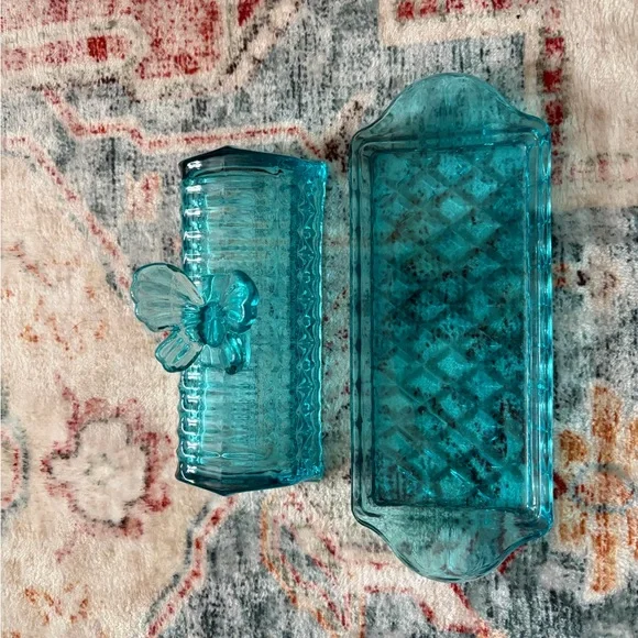 Vintage Teal Butterfly Glass Butter Dish - Picture 5 of 8